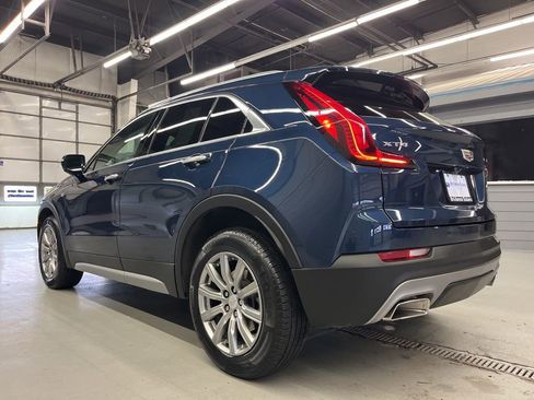 Used 2021 Cadillac XT4 Premium Luxury w/ Cold Weather Package image 8