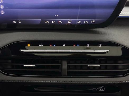 New 2026 Buick Enclave Sport Touring w/ Power Package FWD image 31