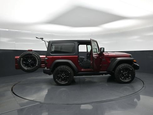 Used 2021 Jeep Wrangler Sport AWD/4WD image 4