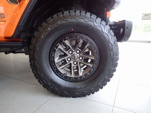 New 2025 Jeep Wrangler Unlimited Rubicon 392 image 32