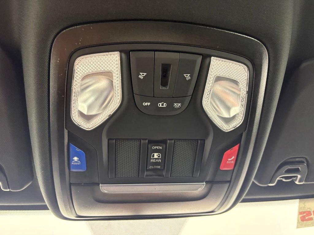 Used 2024 RAM 3500 Tradesman AWD/4WD image 29