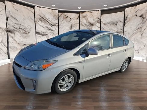 Used 2014 Toyota Prius Four w/ Solar Roof Package FWD image 1