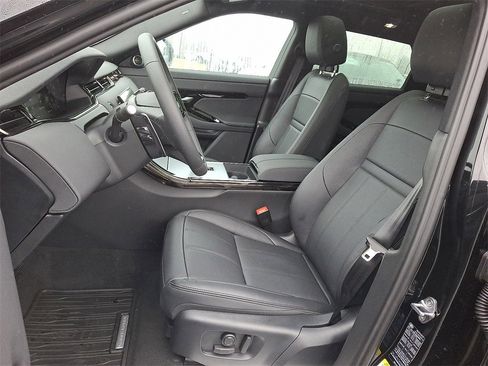 New 2025 Land Rover Range Rover Evoque S image 8