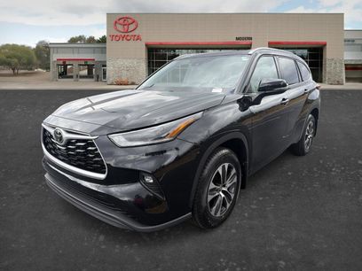 Used 2021 Toyota Highlander XLE