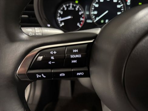 Used 2025 MAZDA MAZDA3 s image 13