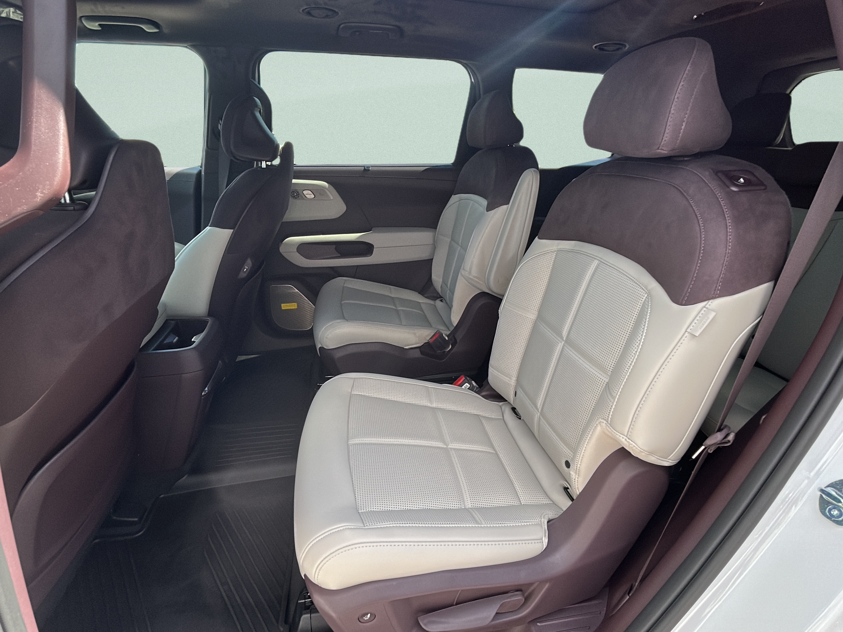 New 2027 Kia Telluride SX Prestige w/ Towing Package AWD/4WD image 11