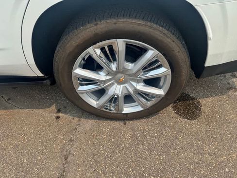 Used 2021 Chevrolet Tahoe High Country AWD/4WD image 12