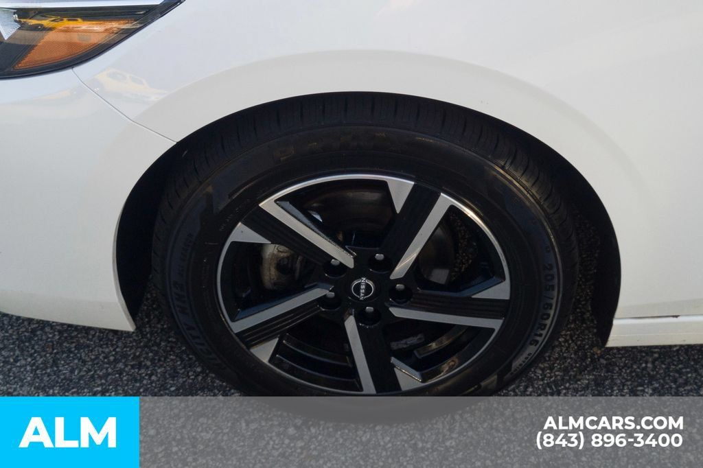 Used 2024 Nissan Sentra SV FWD image 12