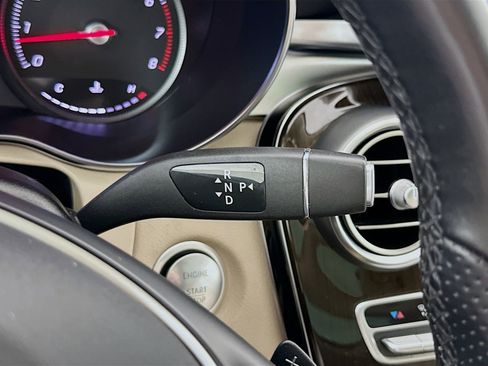 Certified 2019 Mercedes-Benz GLC 300 4MATIC image 17