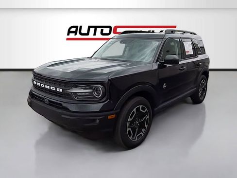 Used 2024 Ford Bronco Sport Outer Banks w/ Tech Package AWD/4WD image 3