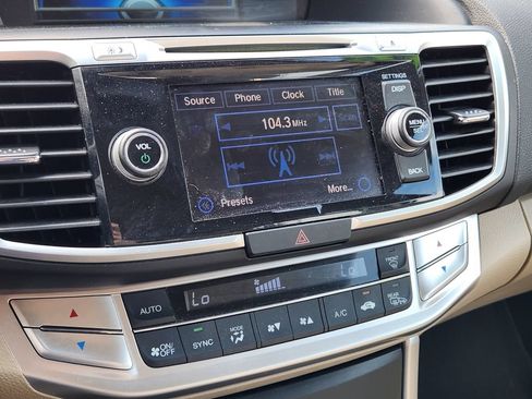 Used 2015 Honda Accord EX-L image 20