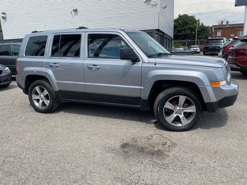 Used 2016 Jeep Patriot High Altitude AWD/4WD image 6