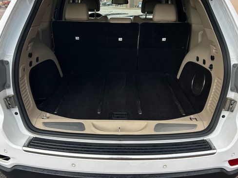 Used 2014 Jeep Grand Cherokee Limited AWD/4WD image 12
