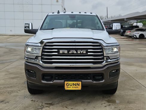 Used 2024 RAM 2500 Limited image 8