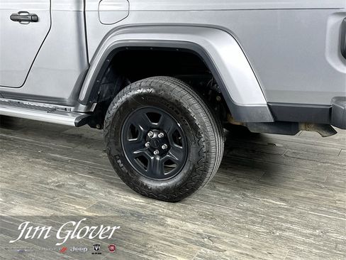 Used 2020 Jeep Gladiator Sport w/ Quick Order Package 24S image 12