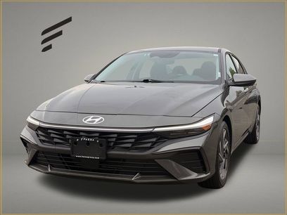 Used 2025 Hyundai Elantra SEL
