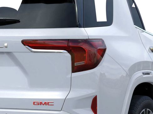 New 2026 GMC Terrain Denali w/ LPO, Floor Liner Package image 11