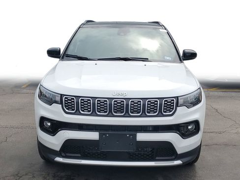 Used 2025 Jeep Compass Limited image 2
