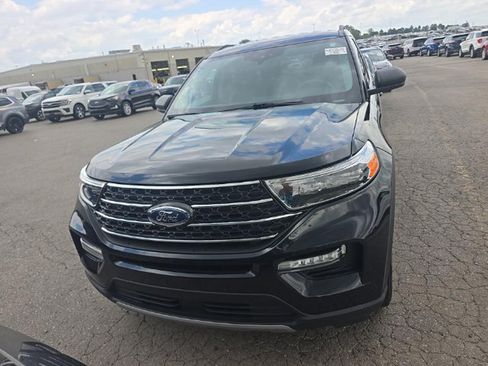 Used 2023 Ford Explorer XLT w/ Equipment Group 202A AWD/4WD image 1