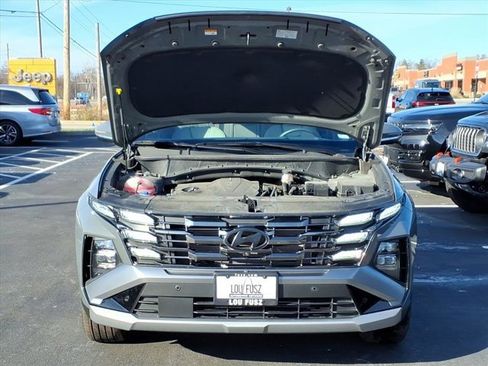 Used 2025 Hyundai Tucson Limited image 31