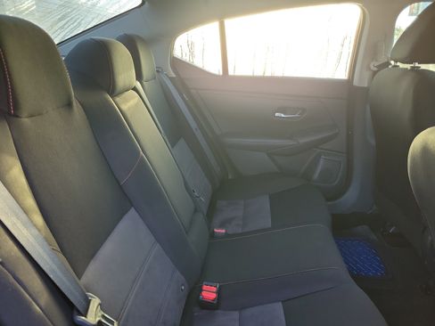 Used 2024 Nissan Sentra SR FWD image 15