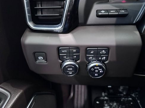 Certified 2024 GMC Sierra 1500 Denali w/ Denali Reserve Package image 17