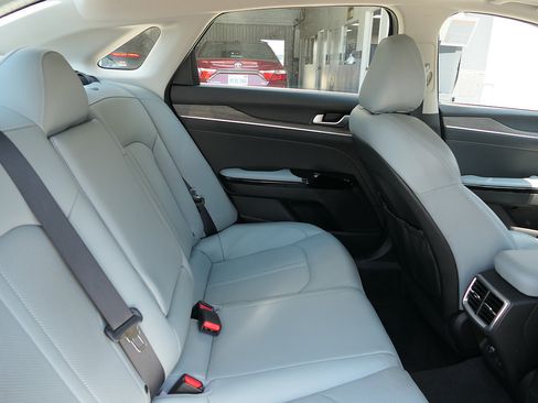Used 2023 Kia K5 EX FWD image 22