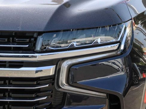 Used 2024 Chevrolet Suburban LT AWD/4WD image 2