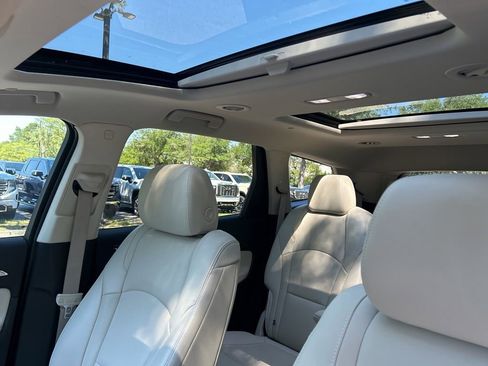 Used 2024 Buick Enclave Essence w/ Experience Buick Package FWD image 13