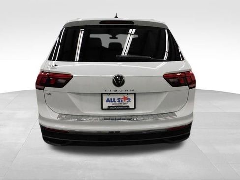 Used 2023 Volkswagen Tiguan SE image 7
