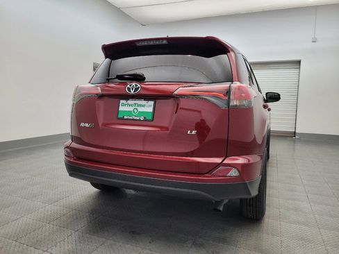 Used 2018 Toyota RAV4 LE image 7