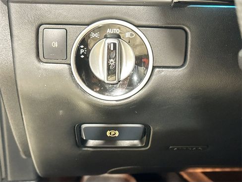 Used 2012 Mercedes-Benz ML 63 AMG 4MATIC image 11