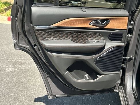 New 2026 Jeep Grand Cherokee Summit AWD/4WD image 23