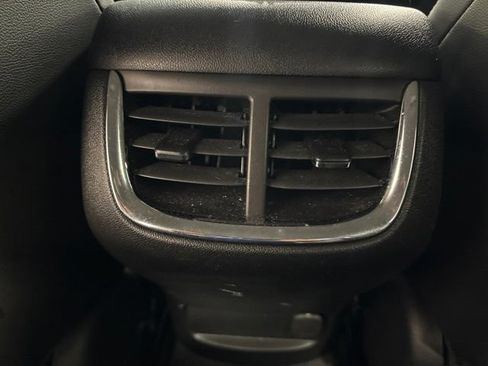 Used 2020 Chevrolet Malibu LT w/ Leather Package FWD image 30