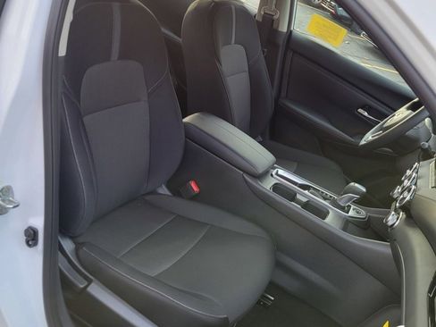 New 2025 Nissan Sentra SV w/ Trunk Package image 24