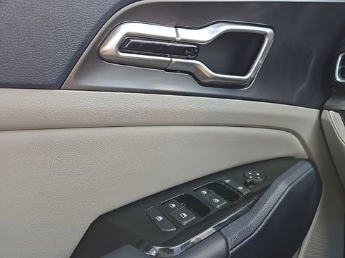 Certified 2023 Kia Sportage EX AWD/4WD image 19