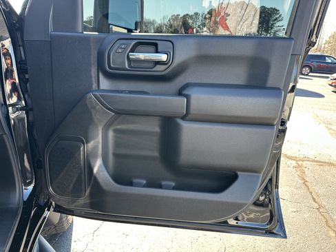 Certified 2025 Chevrolet Silverado 2500 Custom w/ Custom Value Package image 15