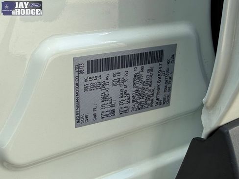 Used 2023 Nissan Rogue SV image 32