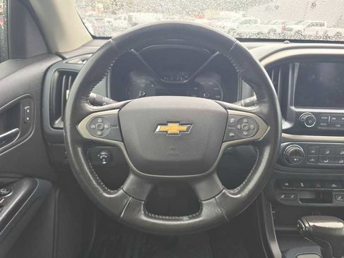 Used 2017 Chevrolet Colorado Z71 image 11