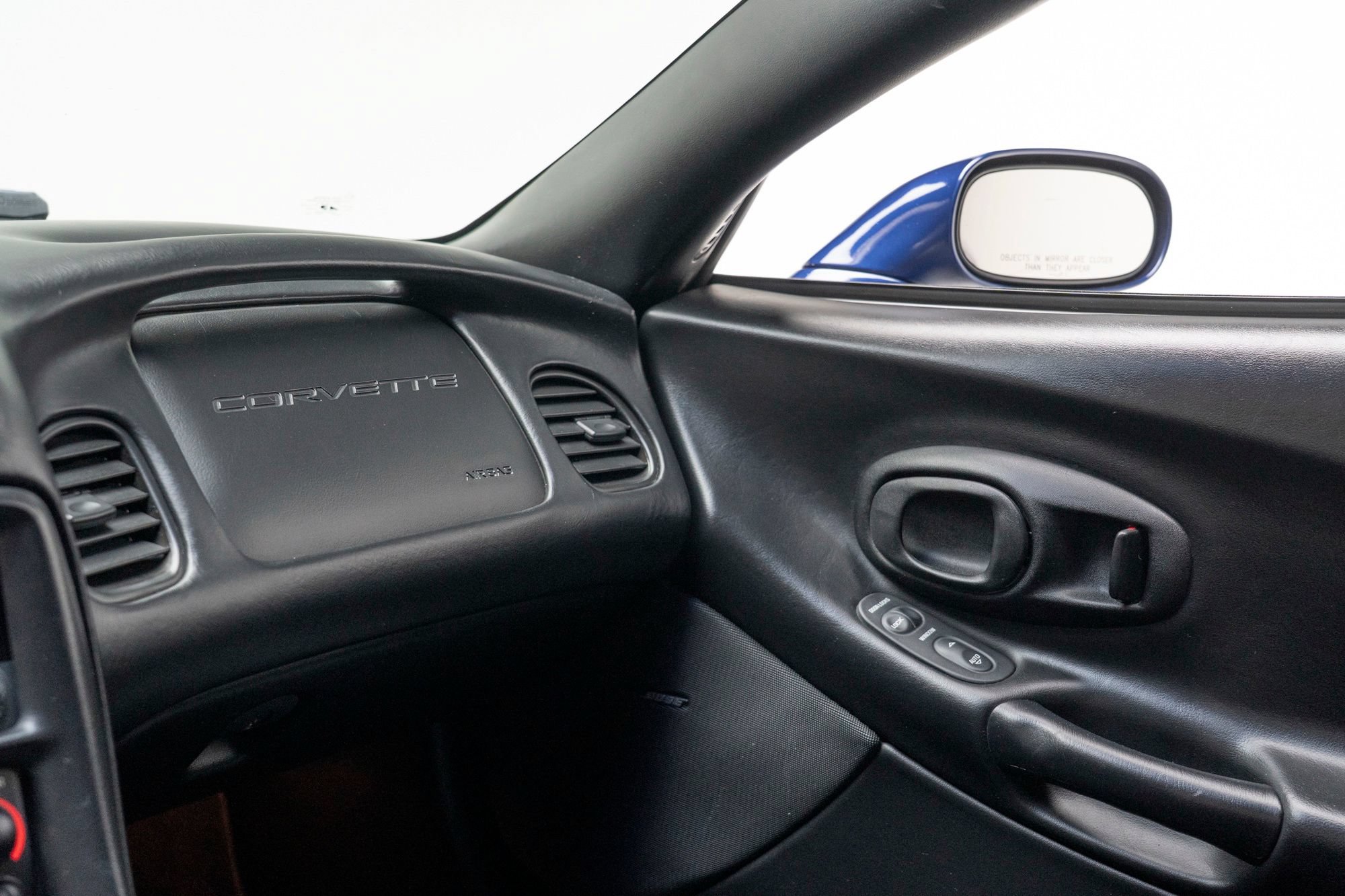 Used 2004 Chevrolet Corvette Z06 w/ Z06 Preferred Equipment Group RWD image 22