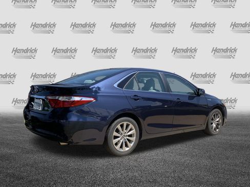 Used 2015 Toyota Camry XLE w/ Moonroof Package FWD image 10