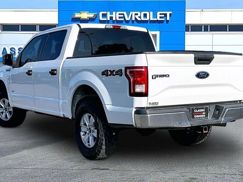 Used 2017 Ford F150 XLT AWD/4WD image 3