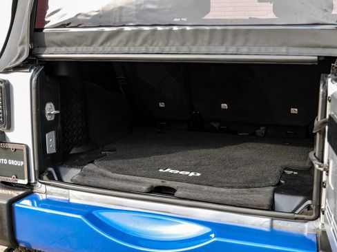 Used 2011 Jeep Wrangler Unlimited Sport image 48