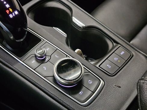 Used 2020 Cadillac XT4 Premium Luxury image 33