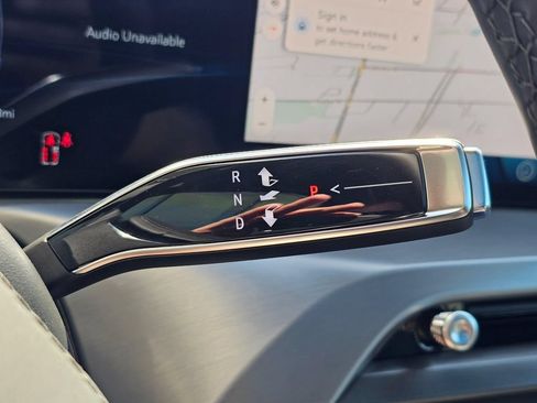 New 2027 Cadillac Vistiq Platinum AWD/4WD image 35