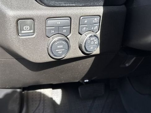 Certified 2025 Chevrolet Silverado 2500 LT w/ Z71 Chrome Sport Edition image 35