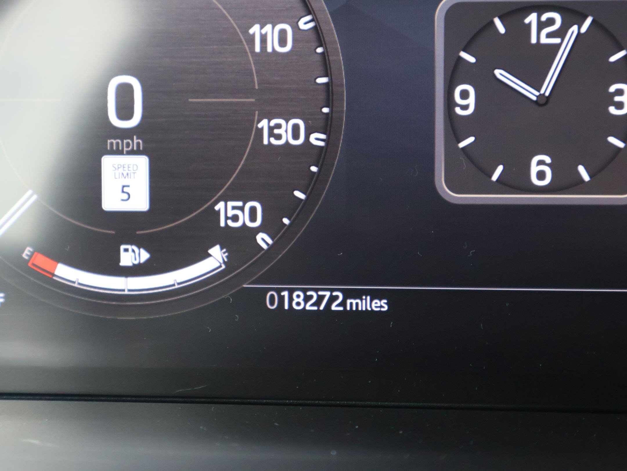 Used 2025 Land Rover Defender 110 S AWD/4WD image 22