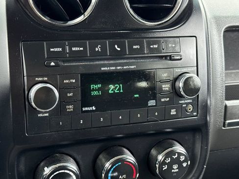 Used 2016 Jeep Patriot Sport image 15