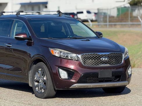 Used 2016 Kia Sorento SX image 15