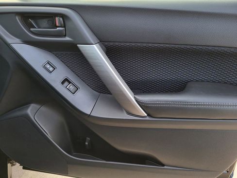 Used 2018 Subaru Forester 2.5i w/ Alloy Wheel Package image 7